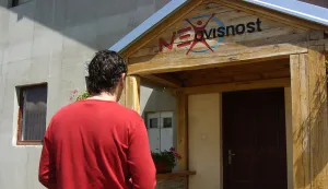 06.05.2010., Osijek - Ispovijed bivseg ovisnika o heroinu koji sada radi kao terapeut u jednoj od komuna u selu Vrbica nedaleko Djakova, a ciji je sin postao narkoman. Terapeut ispred komune u Vrbici. rPhoto: Marko Mrkonjic/PIXSELL