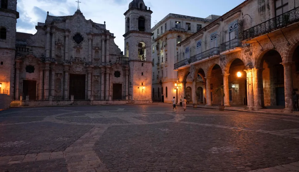 A place traditionally visited by tourists in Old Havana appears almost empty due to a lack of visitors in Havana on June 9, 2026. Once synonymous with carefree revelry, Havana is fading away amid power cuts, an exodus and deep uncertainty about its future. There are so few cars driving along the Malec?n, the capital?s iconic seafront promenade that once bustled with activity, that it is possible to cross it without looking. (Photo by Pablo PORCIUNCULA/AFP)