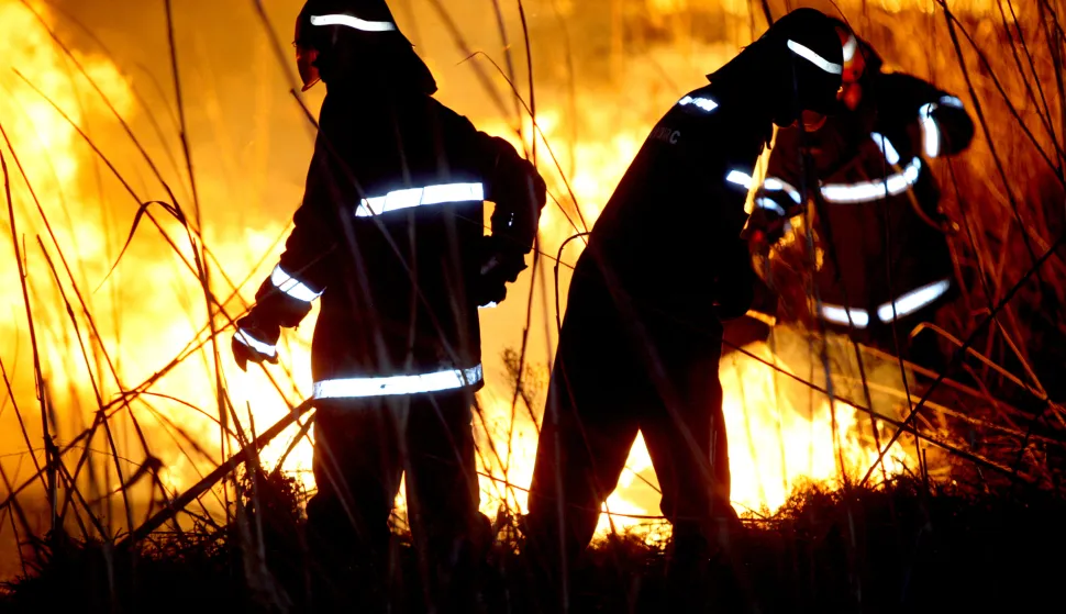snimio Davor Kibel,Vardarac, Kopačevo, 18.03.2012. Park prirode Kopački rit, požar, vatrogasci
