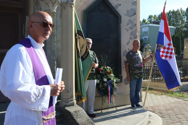 Osijek, 23. 08. 2026, Groblje Novi grad, kod OLT-A. Udruga veterana 106. brigade oblježila Europski dan sječanja na žrtve svigh totalitarnih i autroritarnih režima. snimio GOJKO MITIĆ