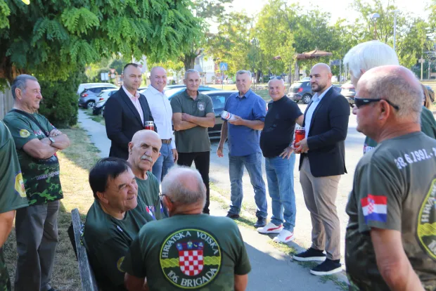 Osijek, 23. 08. 2026, Groblje Novi grad, kod OLT-A. Udruga veterana 106. brigade oblježila Europski dan sječanja na žrtve svigh totalitarnih i autroritarnih režima. snimio GOJKO MITIĆ