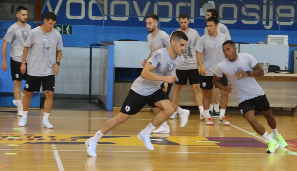 Osijek Kandit: &Scaron;to se nas tiče, prijelazni rok je zavr&scaron;io, igrački kadar smo zaokružili