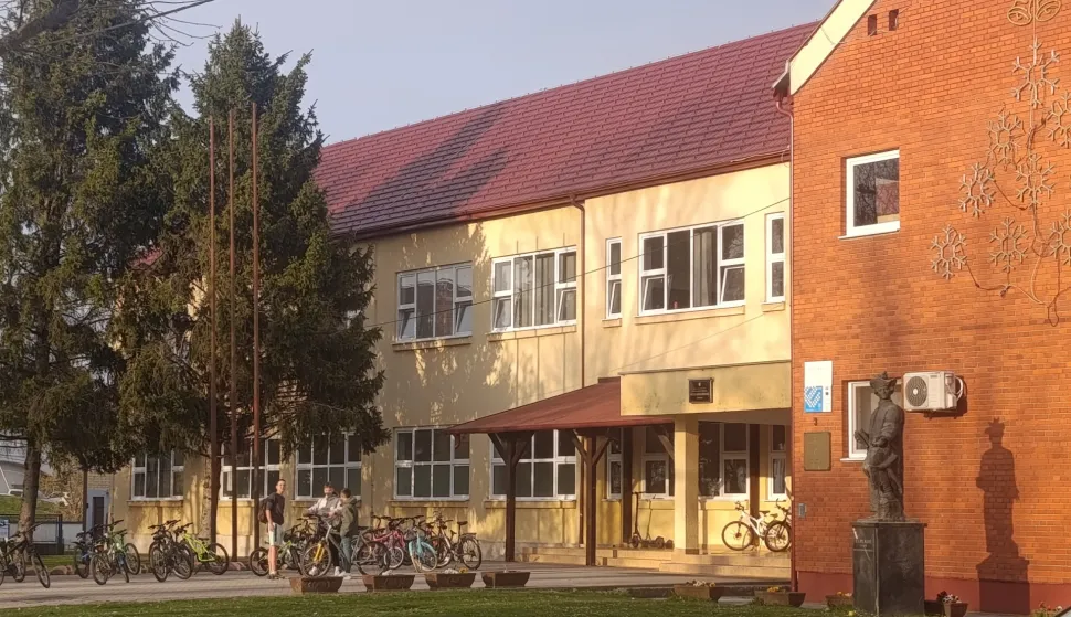 &Scaron;kola u Cerni pred rekonstrukcijom je dogradnjom, ožujak 2026.foto: Marija Le&scaron;ić Omerović