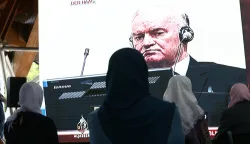 08.06.2021., Potocari, Bosna i Hercegovina - Majke Srebrenice prate presudu Ratku Mladicu. Prvostupanjskom presudom Mladic je proglasen krivim za deset od 11 tocaka optuznice Tuzilastva u Hagu. Izricanje presude je uz manje tehnicke poteskoce zapocelo u u 15 sati. rPhoto: Armin Durgut/PIXSELL