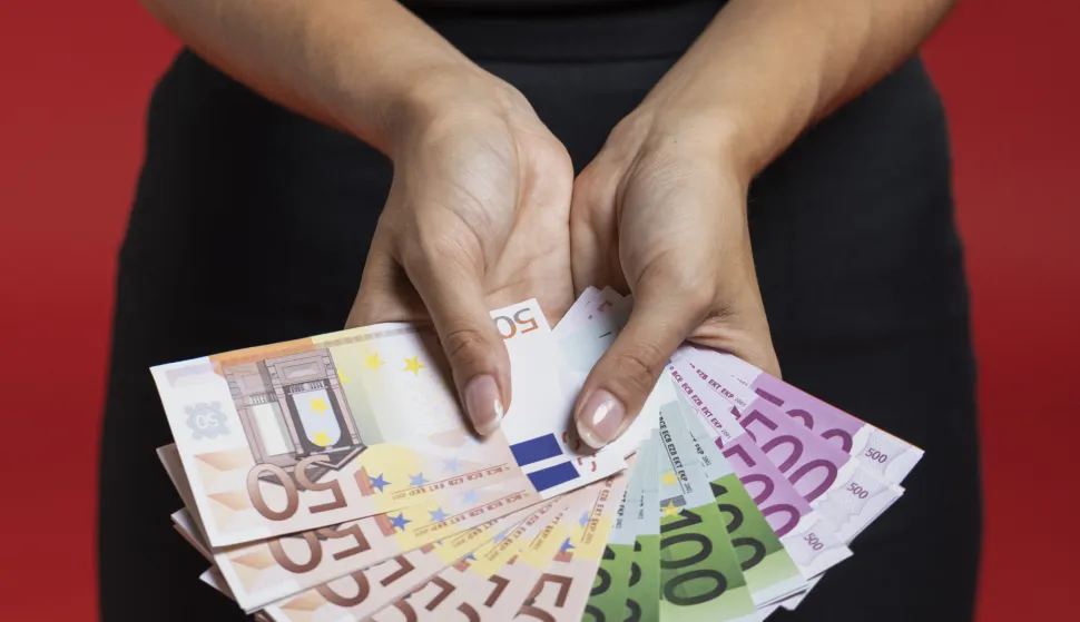 novac plaća plaćanje shopping euro euri magnific