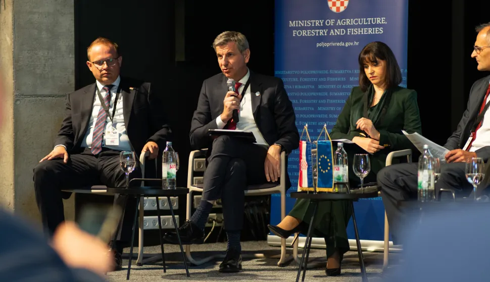 Osijek, 3. 9. 2026., Međunarodna konferencija o genracijskoj obnovi ruralnih područja generacijska obnova; ruralna područja; poljoprirvreda; konferencija