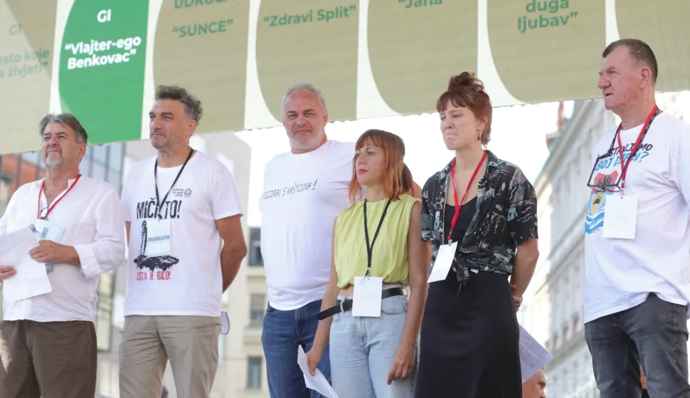 Zagreb,5.09.2026 -Održan je prosvjed "Hodaj za Liku, hodaj za Hrvatsku", kojim se želi upozoriti na probleme vezane za desetke tisuće tona ilegalno odloženog otpada na gospićkom području, počinje u podne u organizaciji Građanske inicijative "Gospić je na&scaron; dom".Foto HINA/Tomislav Pavlek/tp