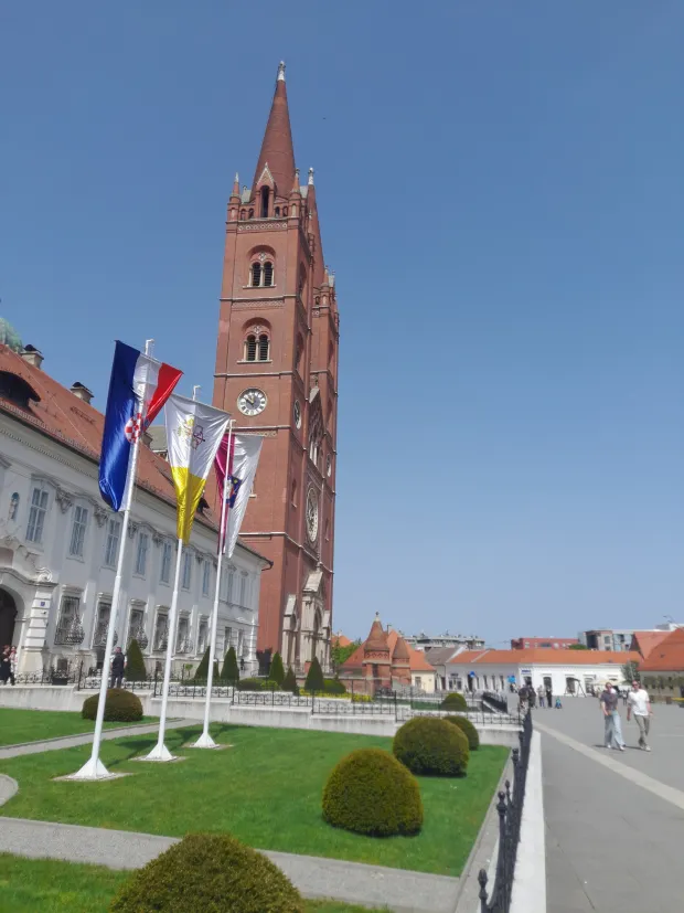 ĐAKOVO - ILUSTRACIJA KATEDRALASVIBANJ 2025.