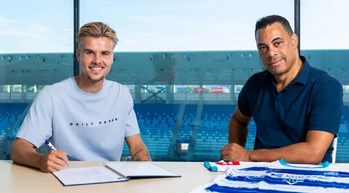 NK Osijek. Opus Arena. Jay Kruiver i sportski direktor Kenneth Zandvliet 