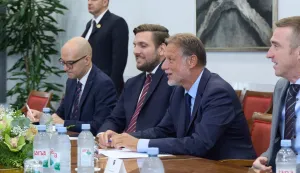 Zagreb, 08.09.2026. - U Hrvatskom saboru održana je sjednica Predsjedni&scaron;tva Hrvatskoga sabora s predsjednicima klubova zastupnika, kojoj je predsjedao predsjednik Hrvatskoga sabora Gordan Jandroković. Nakon sjednice, Jandroković je dao izjavu za novinare.Na fotografiji Gordan Jandroković.foto HINA/ Edvard &Scaron;U&Scaron;AK /es