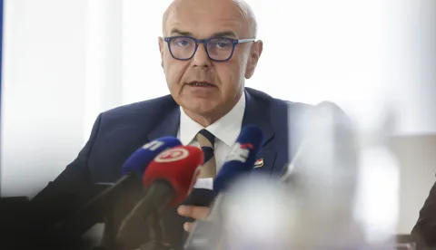 Zagreb, 18.08.2026 - Predstavljenje Nacrta prijedloga zakona o dopuni Zakona o posebnim pravima iz mirovinskog osiguranja zaposlenika na poslovima razminiranja te najavljen postupak javnog savjetovanja. Na fotografiji Alen Ružić.foto HINA/ Admir BULJUBA&Scaron;IĆ/ abu