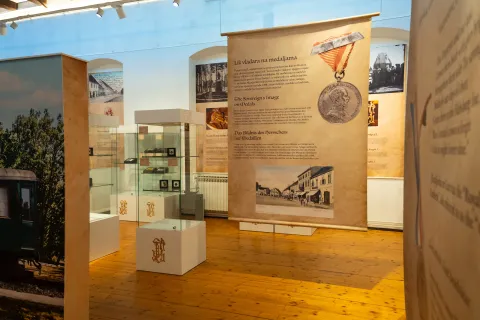 Osijek, 10. 8. 2026, Otvorenje izložbe Franjo Josip I. - vladar jednog vremena, Muzej Slavonijeizložba; Franjo Josip I; kultura; povijest; Muzej Slavonije; otvorenje