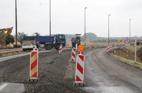 Gužve kod Nemetina sve veće, građani pitaju Hrvatske ceste: Za&scaron;to nije aktivirana alternativa?