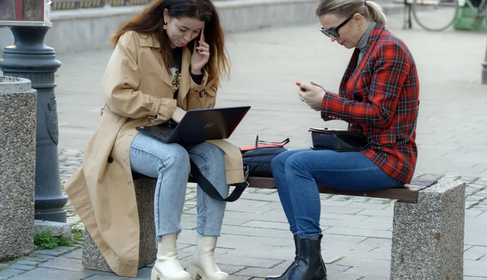 ŽENE RAD TRŽI&Scaron;TE POSAO ZAPOSLENOST RADNICE