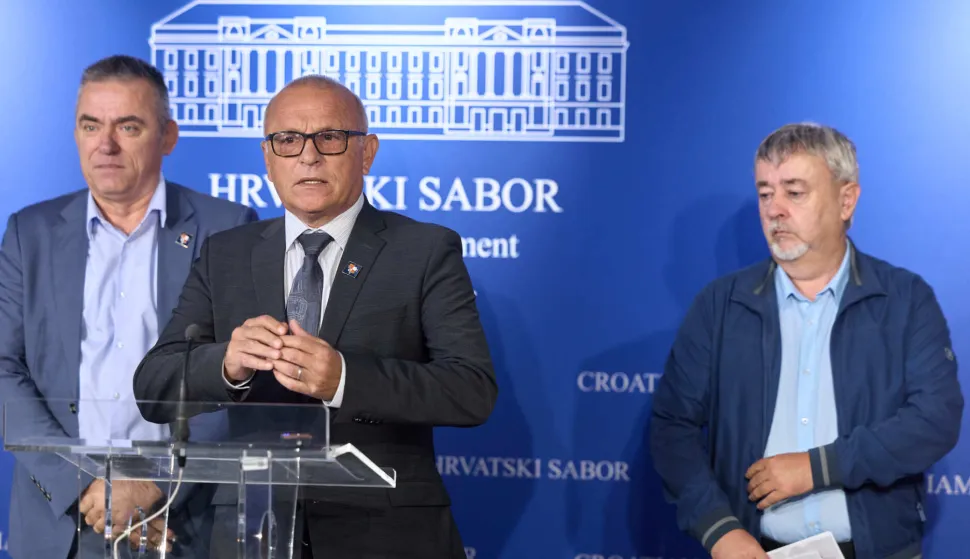 Zagreb, 18.09.2026. - Klub zastupnika Domovinskog pokreta održao je u Hrvatskom saboru konferenciju za medije na temu "Unutarnje političke aktualnosti". Na fotografiji Tomislav Josić. foto HINA/ Edvard &Scaron;U&Scaron;AK /es