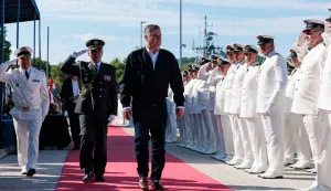 Split, 18.09.2026. - Predsjednik RH Zoran Milanović sudjelovao na svečanom obilježavanju 35. obljetnice utemeljenja Hrvatske ratne mornarice. Na fotografiji predsjednik RH Zoran Milanović.foto HINA/ Miroslav Lelas/ lm