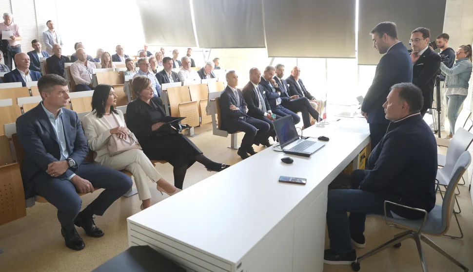 Osijek, 22. 09. 2026., Građevinski i arhitektonski fakultet Osijek, Talijansko-hrvatska gospodarska komora, predstavnički ured, otvorenjeSNIMIO BRUNO JOBST