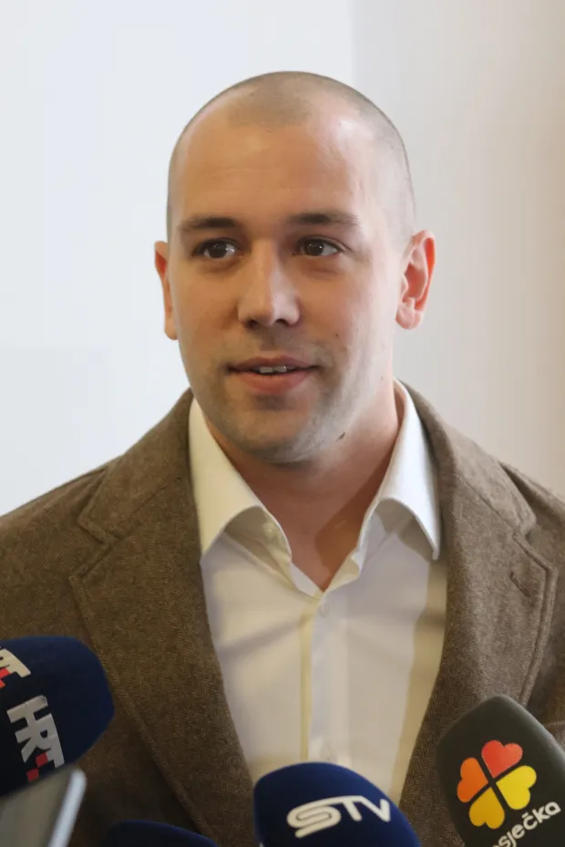 Osijek, 24. 09. 2026, HGK, Županijska komora Osijek, dodjela plaketa Zlatna kuna.snimiio GOJKO MITIĆ