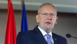 Zagreb, 26.09.2026 - Panel "Međunarodna sigurnost i geostrate&scaron;ke perspektive". Zaklada hrvatskog državnog zavjeta i Zaklada Konrad Adenauer dodijelili su uvjerenja 19. generaciji Političke akademije Zaklade hrvatskog državnog zavjeta, uz panel "Međunarodna sigurnost i geostrate&scaron;ke perspektive". Na panelu su sudjelovati ministar unutarnjih poslova Davor Božinović, rektor Sveučili&scaron;ta obrane i sigurnosti "dr. Franjo Tuđman" Ivica Lučić i zastupnik u Europskom parlamentu Karlo Ressler. Na fotografiji Davor Božinović, ministar unutarnjih poslova RH. foto HINA/ Tomislav BRĐANOVIĆ/ tb