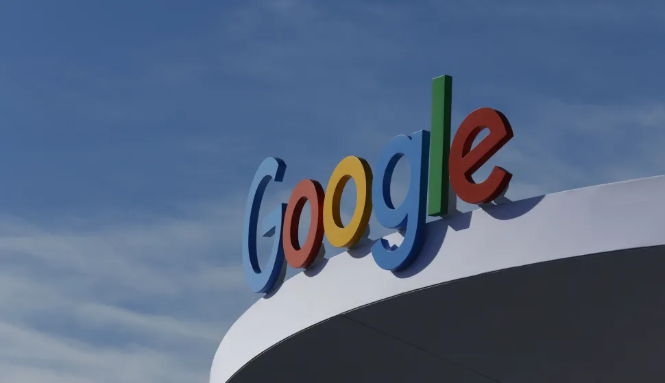epa11068294 The Google logo is displayed outside the Google booth during the 2024 Consumer Electronics Show (CES) at the Las Vegas Convention Center in Las Vegas, Nevada, USA, 10 January 2024. CES, the world's largest annual consumer technology trade show, is a place where industry manufacturers, advertisers and tech-minded consumers converge to get a taste of new innovations coming to the market each year. CES takes place from 09-12 January 2024. EPA/CAROLINE BREHMAN