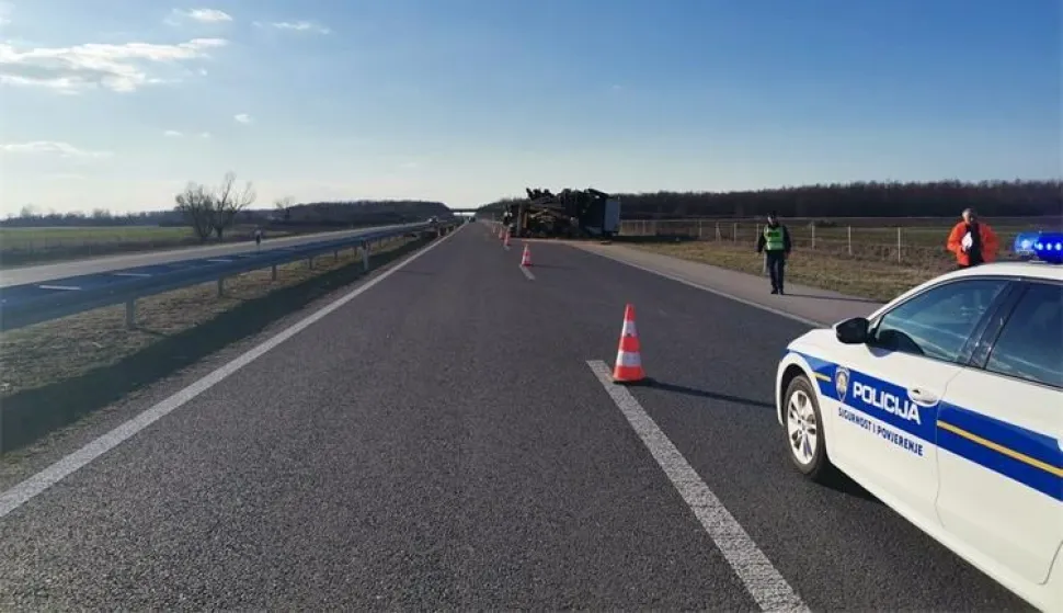 Sudar kamiona kod Županje na A3