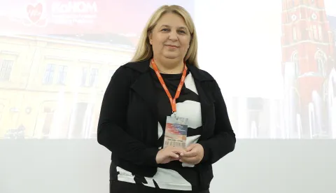 Osijek, 11. 10. 2025., IT centar, KOHOM, kongres za mlade liječnike, Sva lica srca, 2. Osječki simpozij; kardiovaskularno zdravlje u fokusu, Zrinka Huđek Leskovar - predsjednica HoKOMSNIMIO BRUNO JOBST