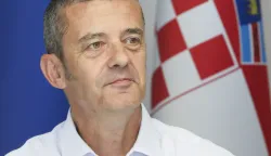 Zagreb, 08.06.2026. - U Ministarstvu financija održan je sastanak s predstavnicima Udruge Glas poduzetnika (UGP) i povezanih inicijativa, povodom najave uvođenja novih poreznih davanja za male poduzetnike, pau&scaron;alne obrtnike i male obiteljske iznajmljivače. Sastanak u Ministarstvu financija s predstavnicima UGP-aU Ministarstvu financija održan je sastanak s predstavnicima Udruge Glas poduzetnika (UGP) i povezanih inicijativa, povodom najave uvođenja novih poreznih davanja za male poduzetnike, pau&scaron;alne obrtnike i male obiteljske iznajmljivače. Na fotografiji Dražen Ore&scaron;čanin. foto HINA/ Lana SLIVAR DOMINIĆ/ lsd