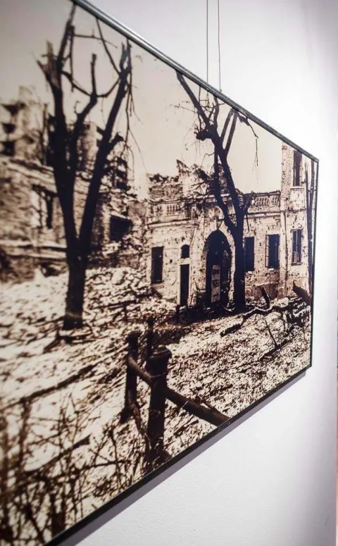 U Gradskom muzeju Vukovar obilježili su Dane europske ba&scaron;tine čija je ovogodi&scaron;nja tema "Ugrožena ba&scaron;tina: revitalizacija, otpornost, nove interpretacije" izložbom fotografija "Vukovarska ba&scaron;tina koju smo sačuvali" 