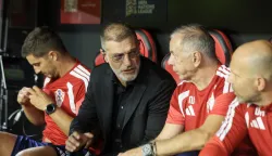 Sevilla, 29.09.2026 - Utakmica Lige nacija, &Scaron;panjolska - Hrvatska. Na slici izbornik hrvatske nogometne reprezentacije Slaven Bilić, Nikola Jurčević, Dean Računica.foto HINA/ Daniel KASAP/ ds