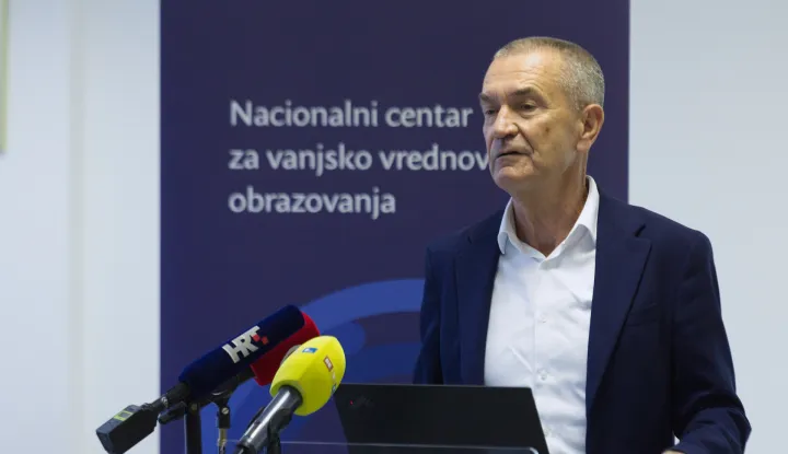 ZAGREB - 30.09.2026. Konferencija povodom predstavljanja unaprjeđenja i promjena u državnoj maturi: Hrvatski jezik - esejski zadatak. Na fotografiji Vinko Filipović, ravnatelj nacionalnog centra za vanjsko vrednovanje obrazovanja. foto HINA/ Tomislav BRĐANOVIĆ/ tb