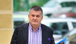 05.06.2009., Zagreb - Sudjenje Nikici Jelavicu za pokusaj ubojstva Vjeke Sliska, Jurja Dodica, Ivice Bertica i ubojstvo slucajnog prolaznika Zorana Dominija na Cvijetnom trgu. Svjedocili su Juraj Dodic, Vladimir Rajic i Vinko Zuljevic. Miroslav Kutle dolazi na sudjenje. Photo: Antonio Bronic/Vecernji list