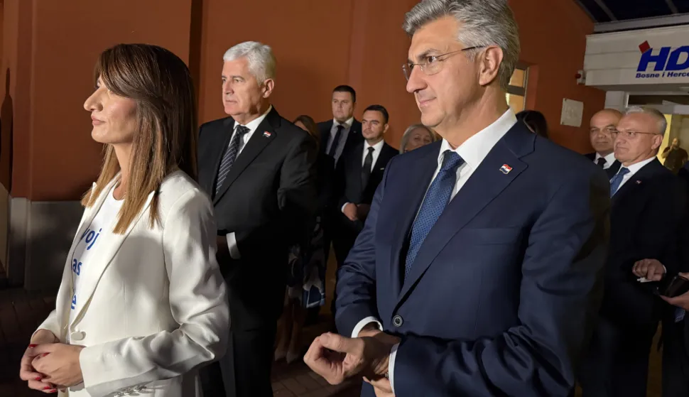 Mostar, 0210.2026 - Hrvatski premijer i predsjednik HDZ-a Andrej Plenkovi? izjavio je u petak, dva dana uo?i izbora u BiH, da bi pobjeda kandidatkinje HDZ-a BiH Darijane Filipovi? bio po?etak legitimnog predstavljanja Hrvata u kolektivnom predsjedni?tvu susjedne dr?ave. foto HINA/ Zoran KRE?I?/ ik