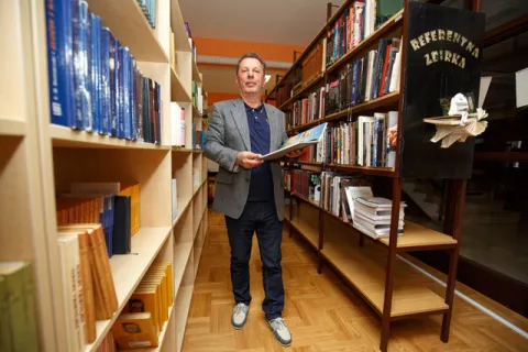 Umjesto svadbe &ndash; umirovljenička fe&scaron;ta: Osječki profesor Ivica Nikić u đakovačkoj Vili Magic proslavio novu životnu etapu