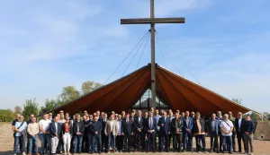 Osijek, 05. 10. 2026, 35. Obljetnica 1. Hrvatske studentske bojne, Kapelica Kraljiice mira, polaganje vijenaca i paljenje svijeća i nastavak svečane akadeije na Ekonomskom fakultetu, i izložba fotograija iz ratnih dana.snimio GOJKO MITIĆ