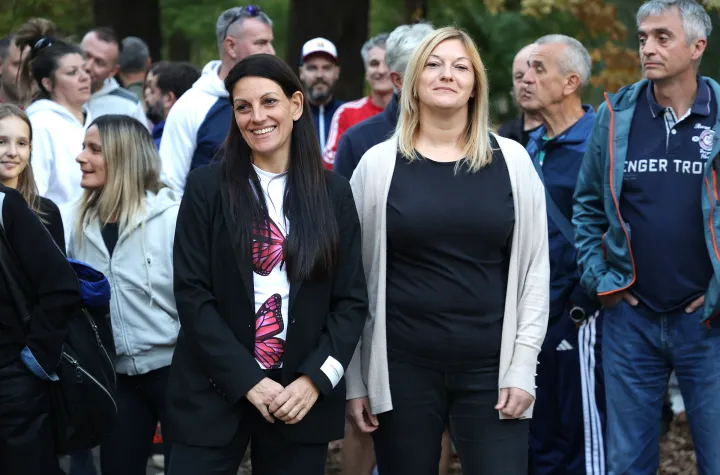 Osijek, 05. 10. 2026., Park kralja Tomislava, teniski tereni, koncesija, mirni prosvjed, Sena Krupić; LJiljana PopovićSNIMIO BRUNO JOBST