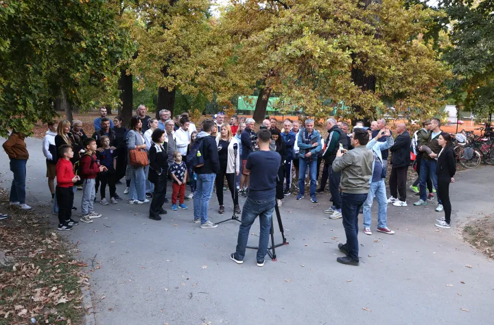 Osijek, 05. 10. 2026., Park kralja Tomislava, teniski tereni, koncesija, mirni prosvjedSNIMIO BRUNO JOBST