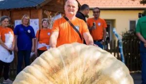 Bundeva od 382 kilograma &bdquo;podbacila&ldquo;, ali ipak osvojila tron