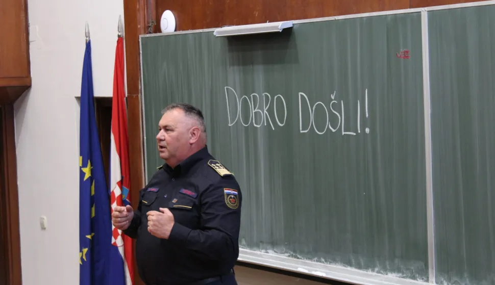 Počelo &scaron;kolovanje nove generacije vatrogasaca