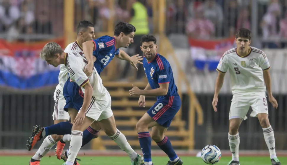 06.10.2026., stadion Poljud, Split - UEFA Liga nacija, Liga A, skupina 3, 4. kolo, Hrvatska - Spanjolska. Dani Olmo i Igor Matanovic Photo: Igor Soban/PIXSELL