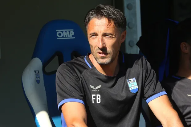 Osijek, 03. 10. 2026, Opus Arena, nogomet, prijateljska utakmica, Osijek - BSK, prihod od ulaznica ide za Azil. Trener Osijeka Federico Bessone.snimio GOJKO MITIĆ