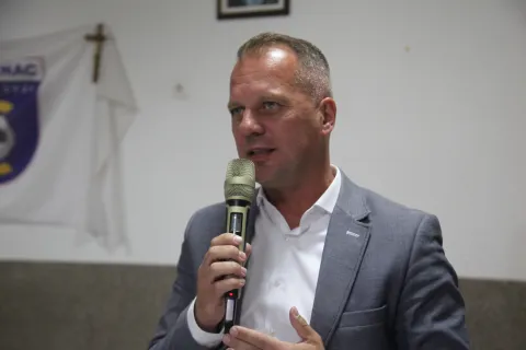 Malo mjesto slavilo stoljeće nogometa svog ponosa - Crnca