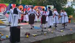U Laslovu održan četvrti Festival multikulturalnosti: &bdquo;Razlike su mostovi koji nas povezuju&ldquo;