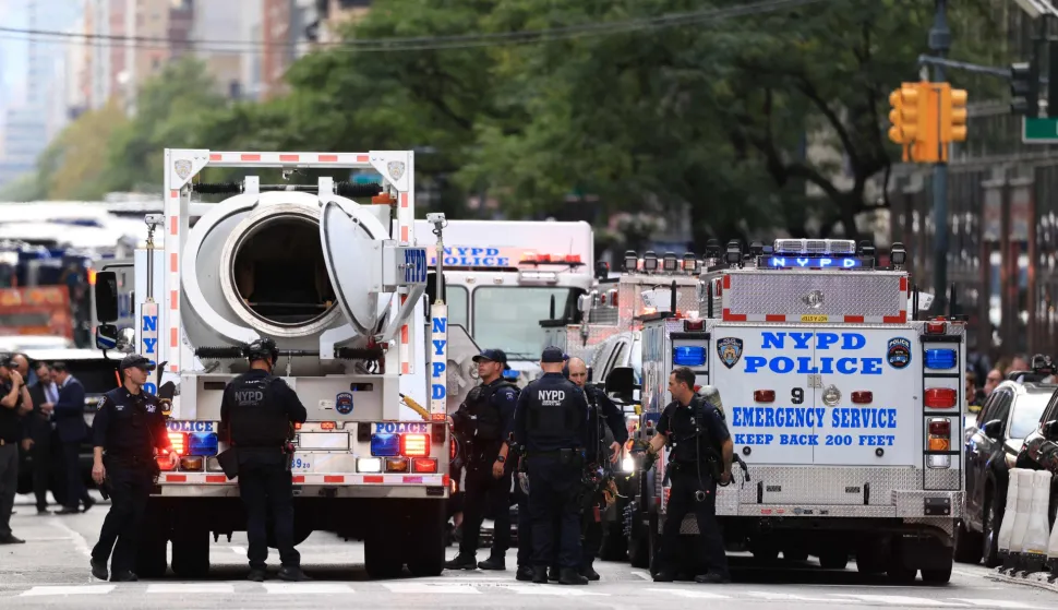 The New York Police City Department bomb squad responds to a suspicious package in midtown Manhattan, blocks away from the United Nations Headquarters in New York on September 22, 2026. (Photo by CHARLY TRIBALLEAU/AFP)