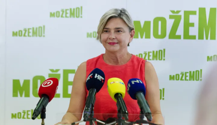 Zagreb, 19.08.2026 - Konferencija za novinare stranke Možemo, koordinatorica stranke Možemo Sandra Benčić, dala je izjavu za medije u najavi sutra&scaron;njeg izvanrednog zasjedanja Hrvatskoga sabora. foto HINA/ Tomislav BRĐANOVIĆ/ tb