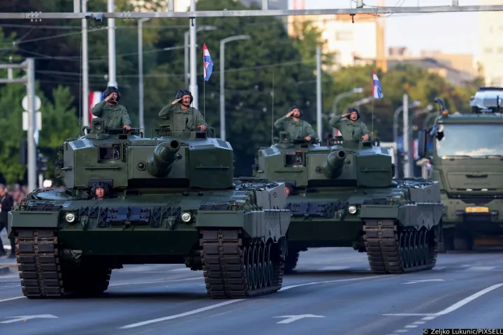 31.07.2025., Zagreb - U povodu obiljezavanja 30. obljetnice vojno-redarstvene operacije Oluja odrzan je svecani vojni mimohod. Andrej Plenkovic se u Francuskoj potpisati ugovor o nabavi 18 samohodnih haubica Caesar MK2, dok ce u Njemackoj u srijedu potpisati ugovor o nabavi 44 tenka Leopard 2A8. Photo: Zeljko Lukunic/PIXSELL