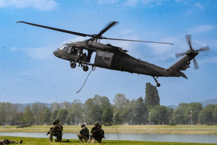 MAGAZIN BLACK HAWK USA CROĐMORH