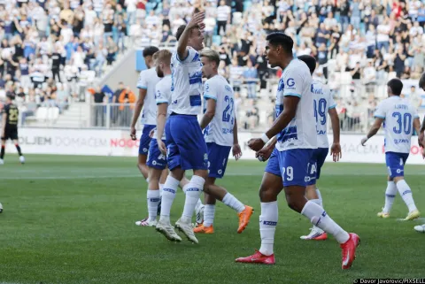 12.09.2026., stadion Opus Arena, Osijek - SuperSport HNL 2026./2027., 07. kolo, NK Osijek - GNK Dinamo. Nogometasi Osijeka slave pogodak Armanda Leona za vodstvo 1:0. Armando Leon Photo: Davor Javorovic/PIXSELL