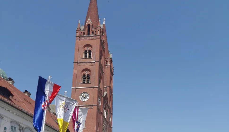 ĐAKOVO - ILUSTRACIJA KATEDRALASVIBANJ 2025.