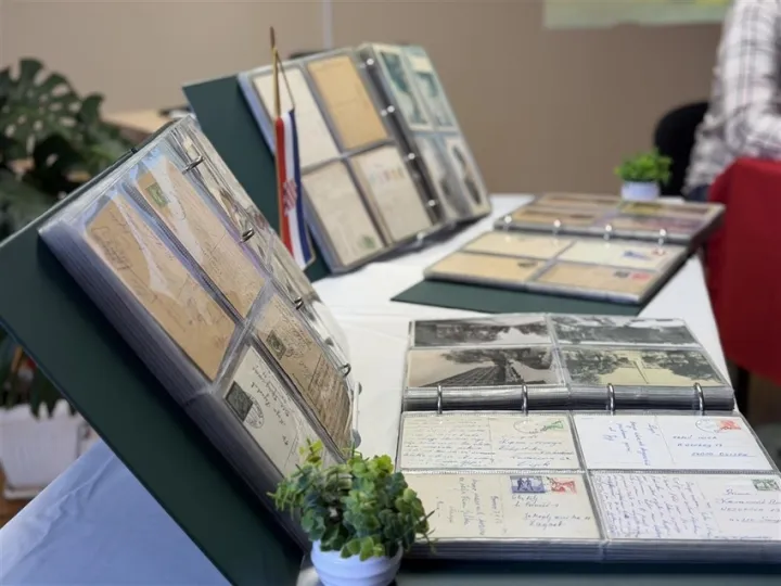 Vi&scaron;e od 1700 razglednica i fotografija starog Vukovara svjedoče o pro&scaron;losti grada