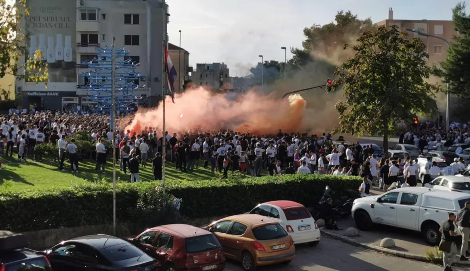 Split, 15.10.2026. - Navija?i Hajduka prije utakmice Hajduk - Ajax.foto HINA/ ?aklina JURI?/ ml